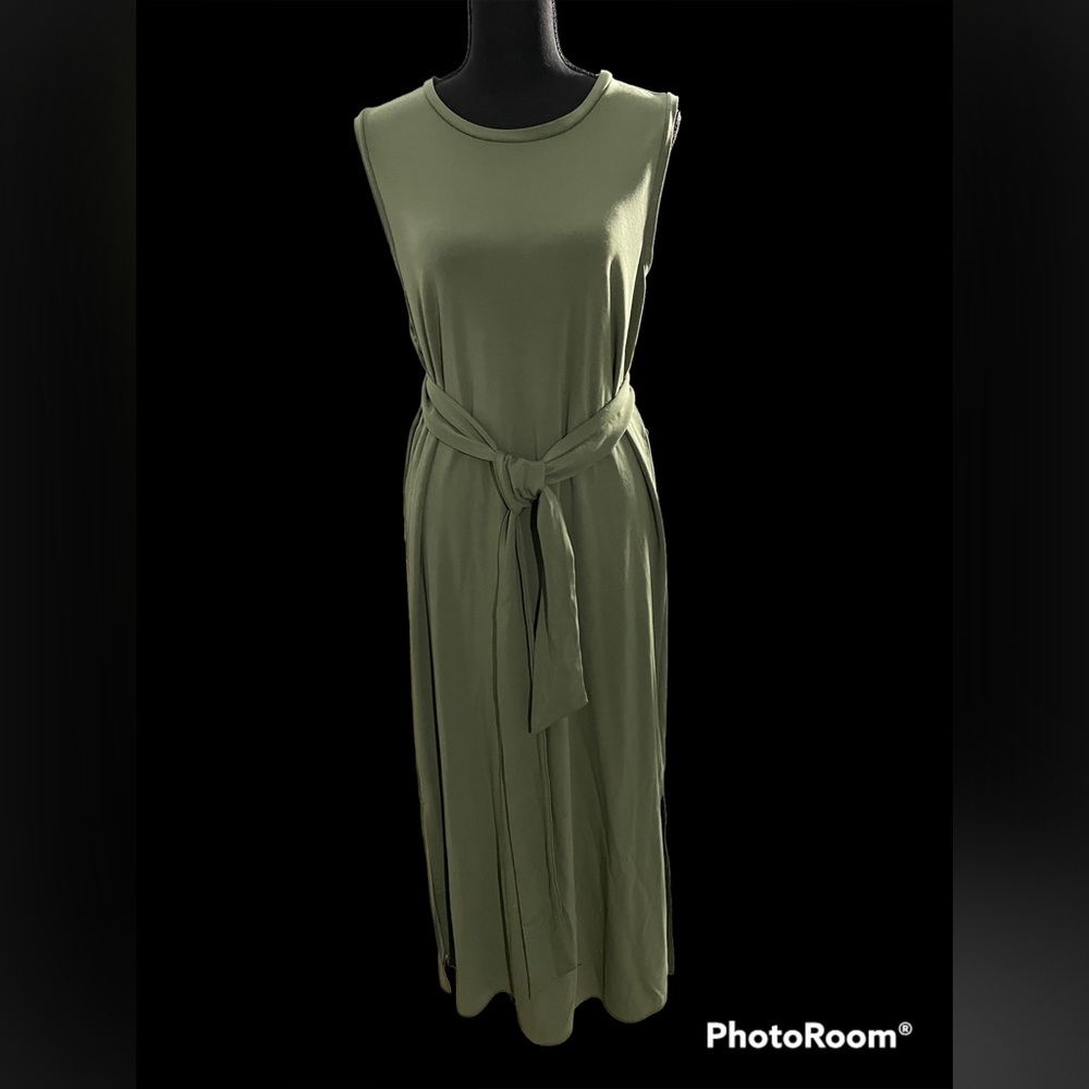 Banana Republic Sleeveless Maxi Dress